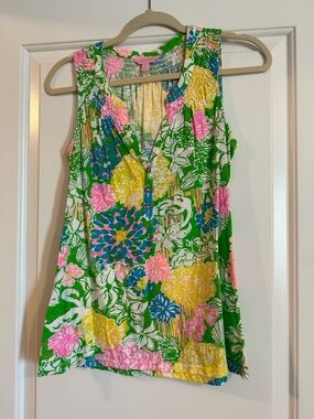 Lilly Pulitzer Essie Top, Hibiscus Stroll, small